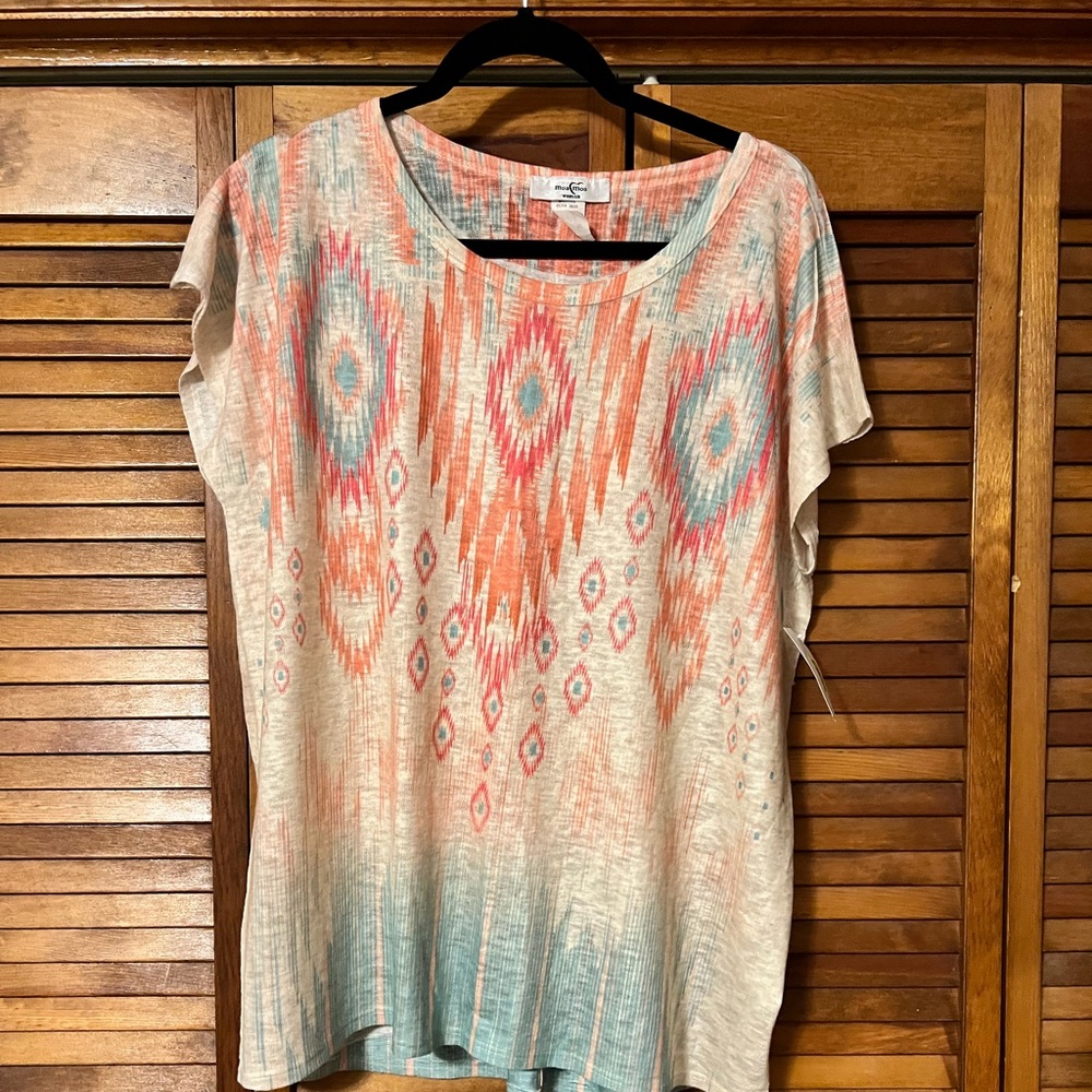 Top multi color size 1X NWT